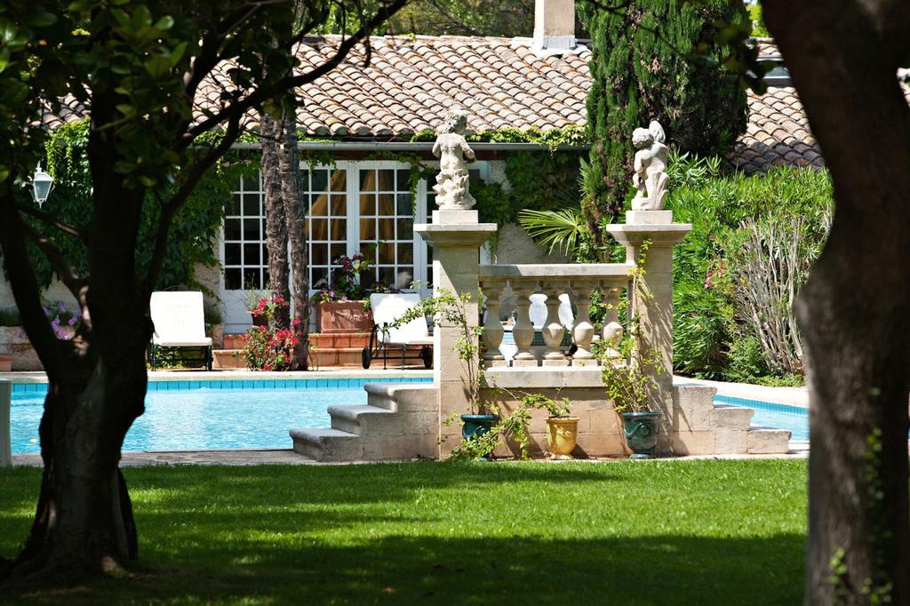 Hotel Les Frenes Avignon