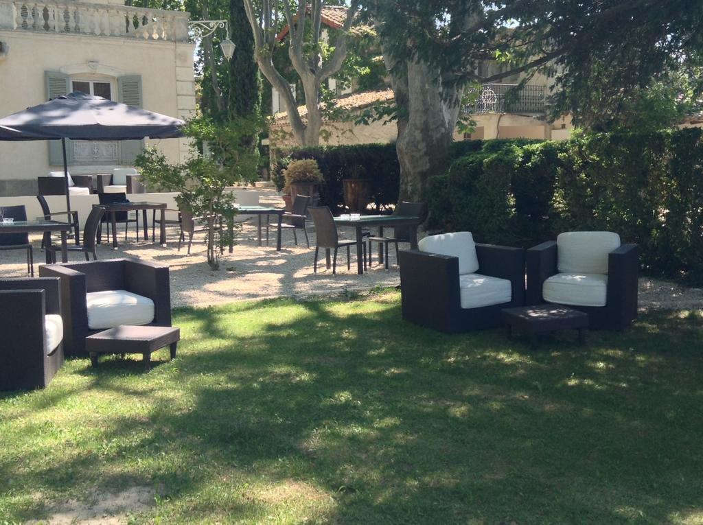 Hotel Les Frenes Avignon